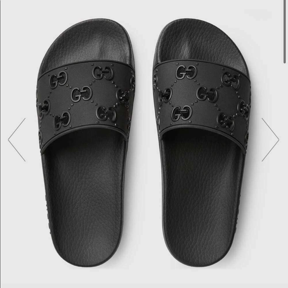 Gucci womens GG rubber sandal